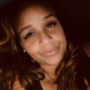 Meet your Posher, Shebella